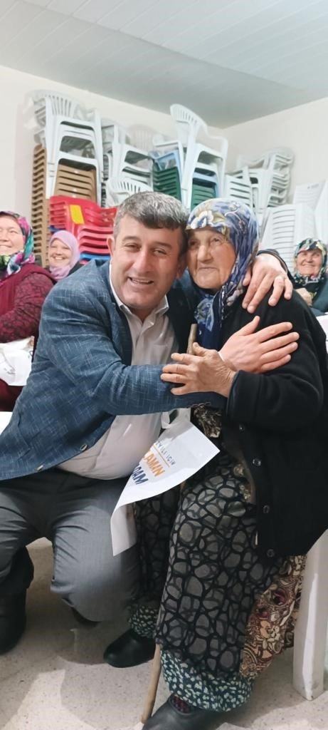 90 yaşındaki Hacer Nine’nin Tayyip Erdoğan’a duası sosyal medyaya damgasını vurdu
