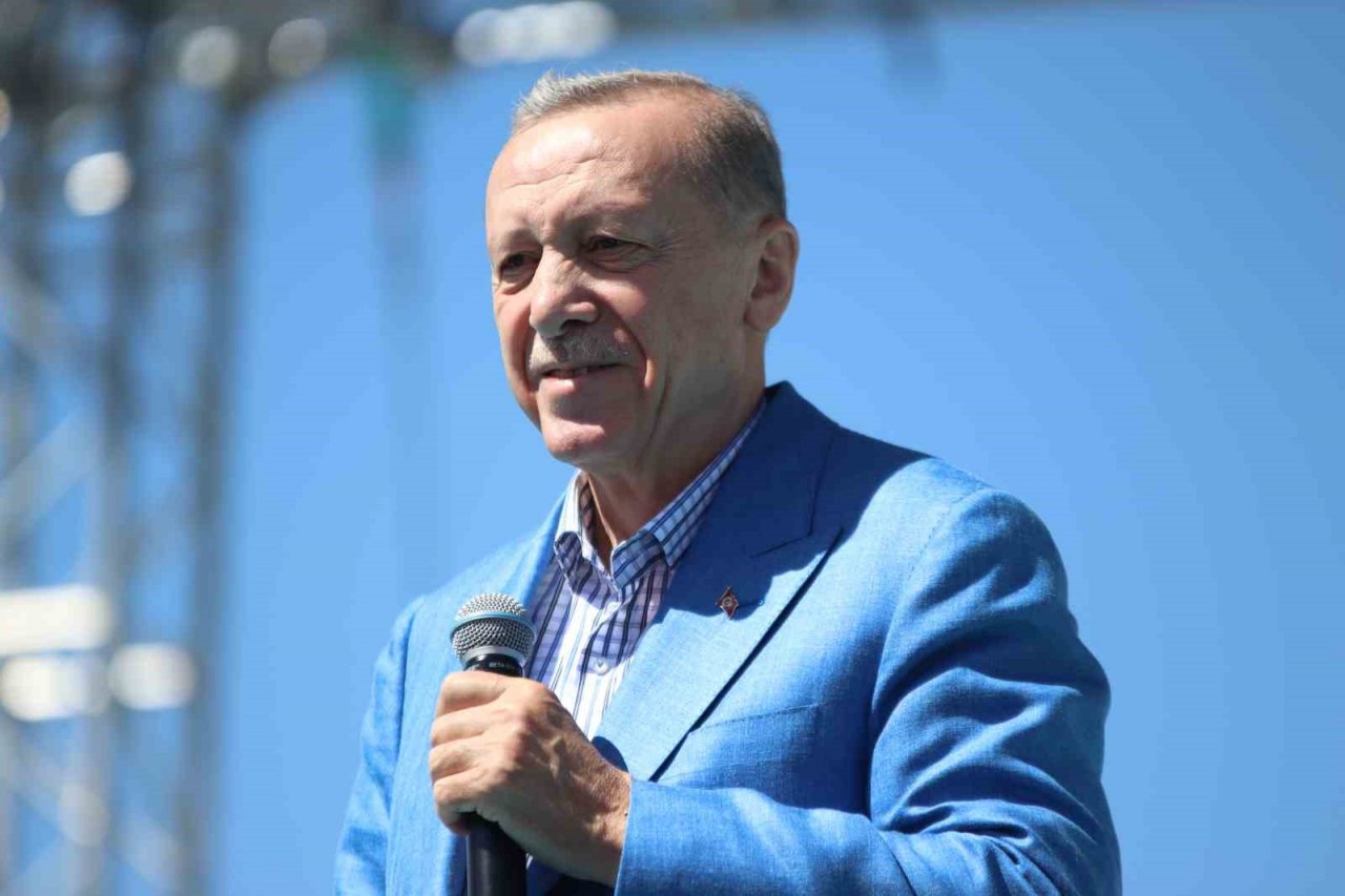 Cumhurbaşkanı Erdoğan: "Erdoğan olduğu sürece Selo’yu, meloyu çıkartamazlar"