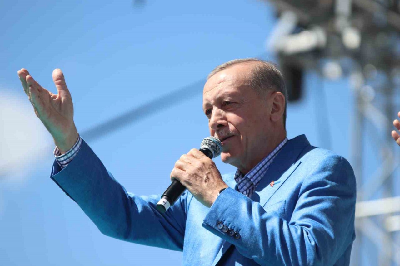 Cumhurbaşkanı Erdoğan: "Erdoğan olduğu sürece Selo’yu, meloyu çıkartamazlar"