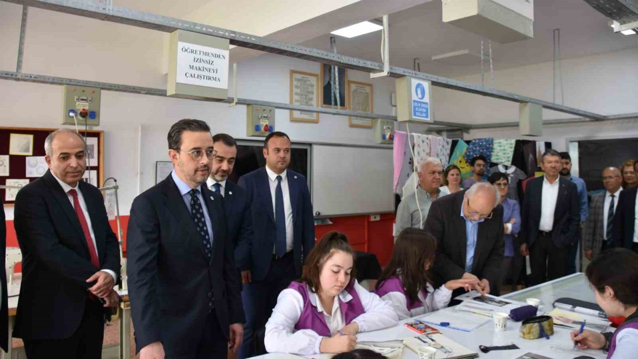 Denizli OSB Model Fabrika girişimcilerin yükünü hafifletecek