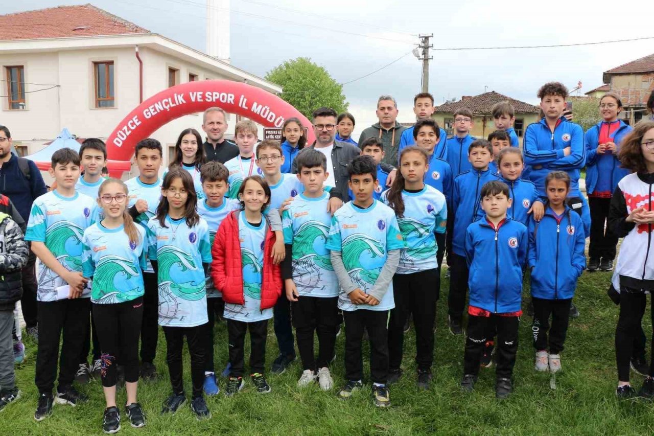 Oryantiring grup müsabakalarına Düzce ev sahipliği yaptı