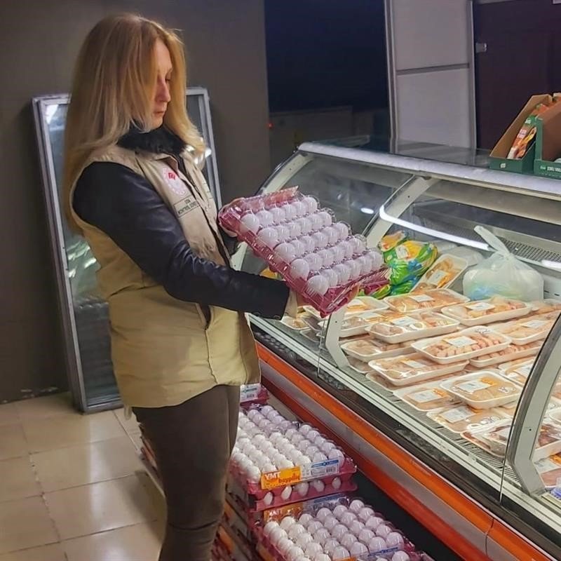 Gıda satışı ve imalatı yapan 9 işyerine cezai işlem