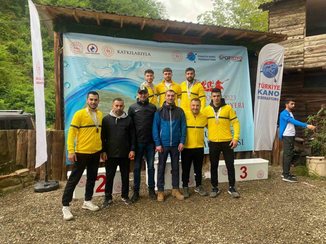 Düzce Belediyesi Spor Akademisi rafting takımı şampiyon oldu