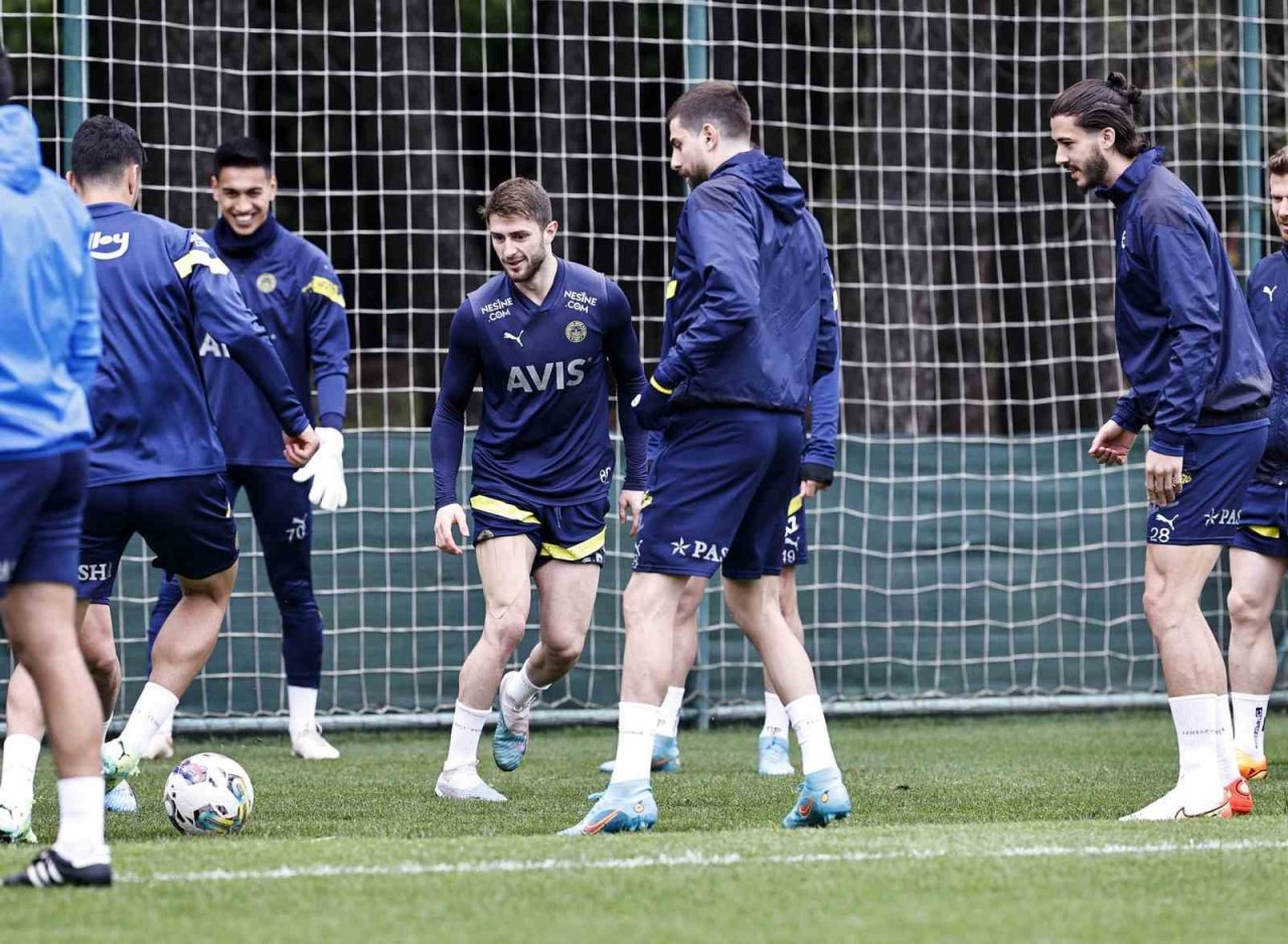 Fenerbahçe, Giresunspor maçının hazırlıklarını tamamladı