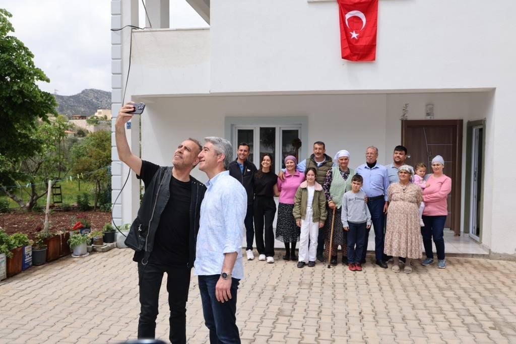 Marmaris Belediyesi ve AHBAP işbirliğiyle evlerine kavuştular