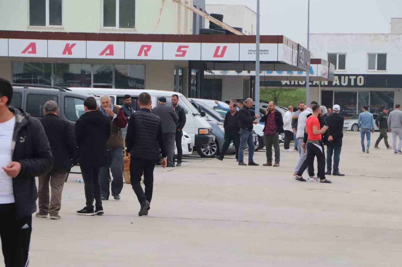 2. el otomobil piyasası hareketlendi: En çok 300 ile 500 bin TL arasındaki araçlar satılıyor