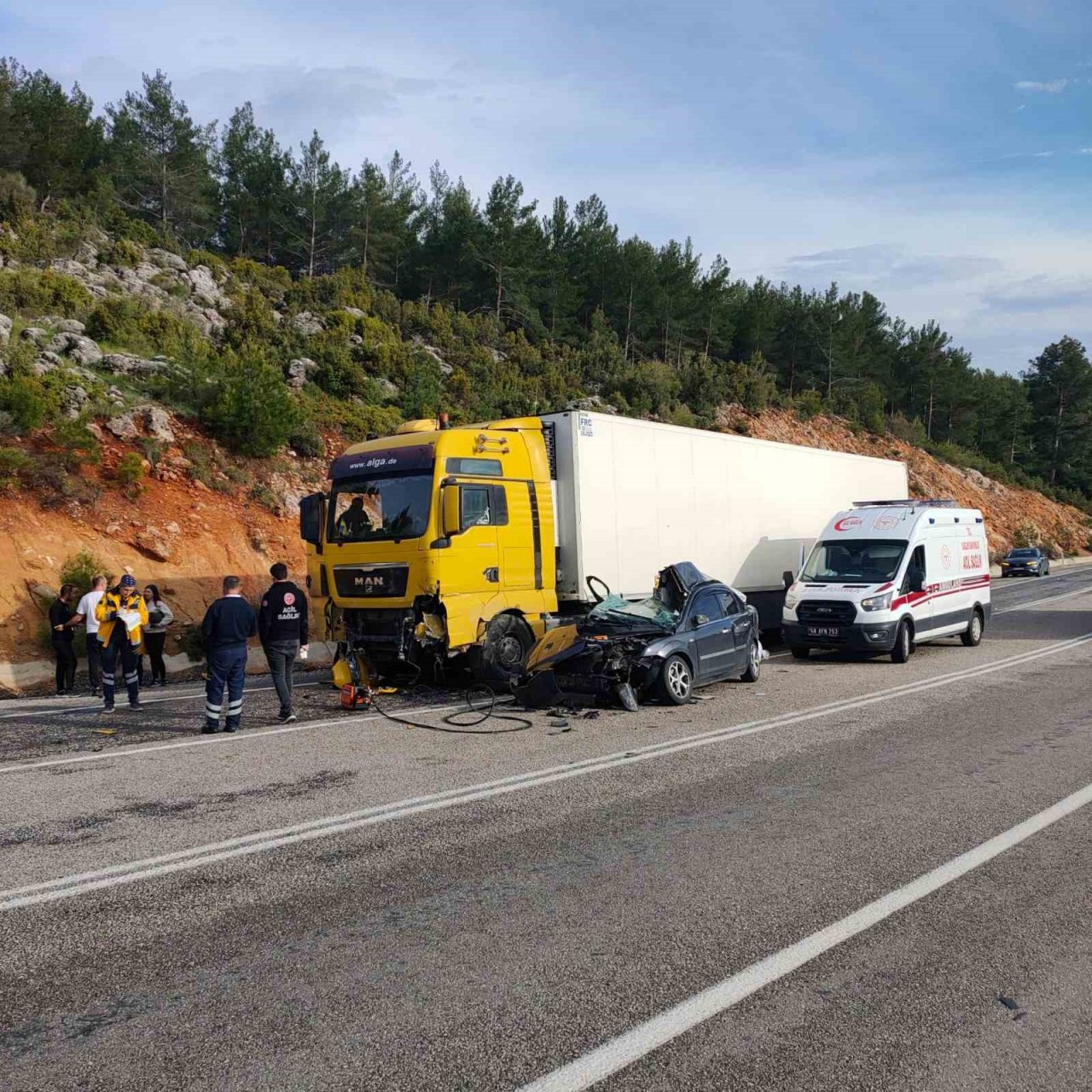 Seydikemer’de feci kaza: 1 ölü, 2 yaralı