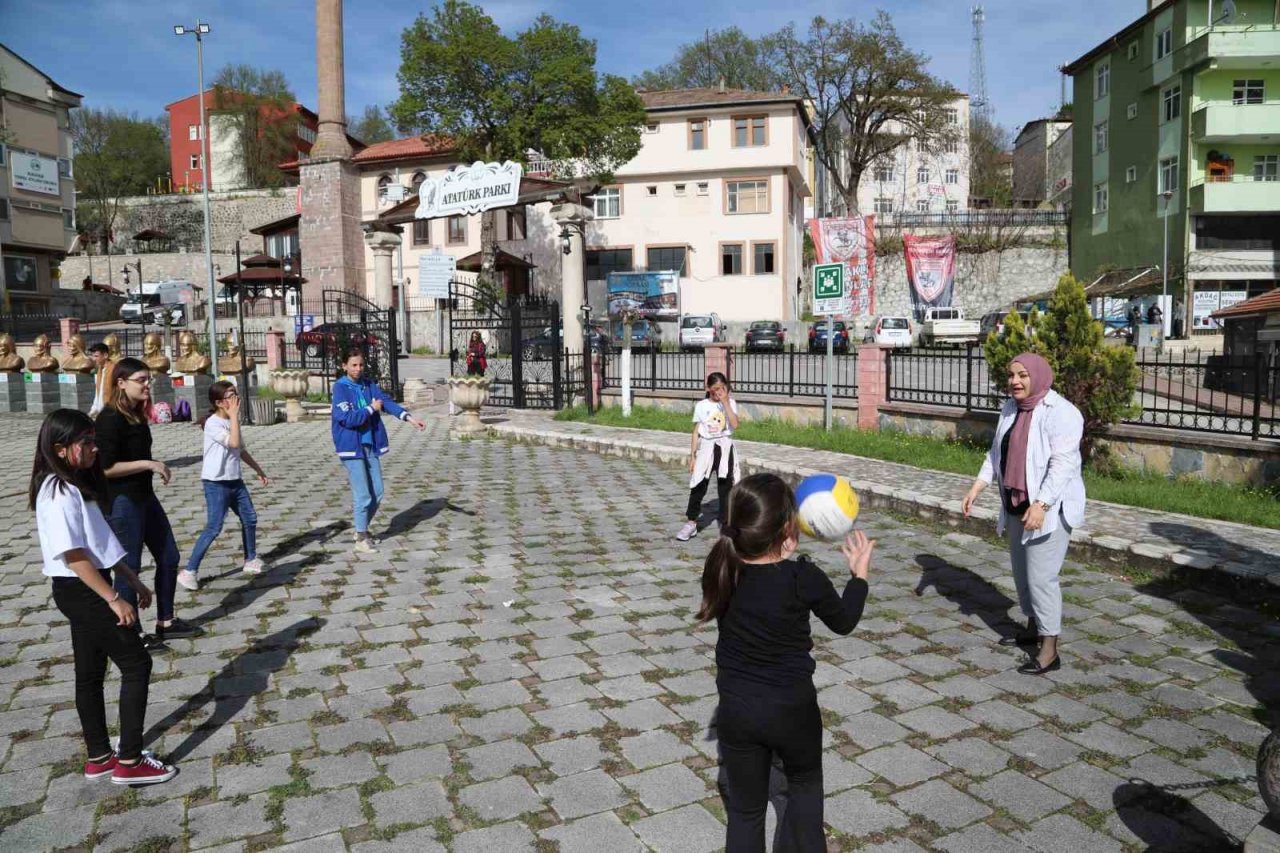 ’Sosyal Medyadan Sosyal Meydana’ etkinliği