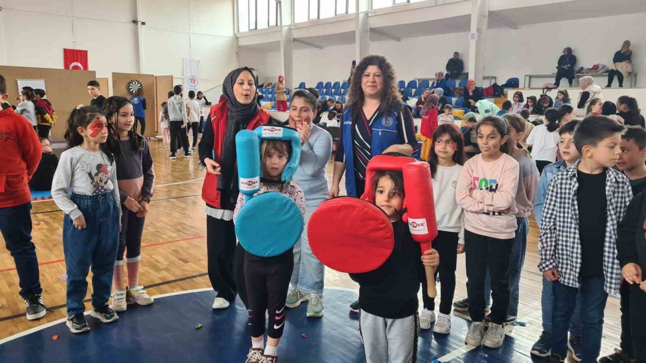 Alaplı’da “Sosyal Medyadan Sosyal Meydana” projesine ilgi büyük