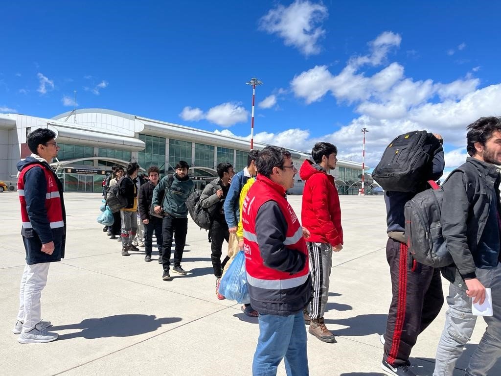 Ağrı’da 80 düzensiz göçmen yakalandı