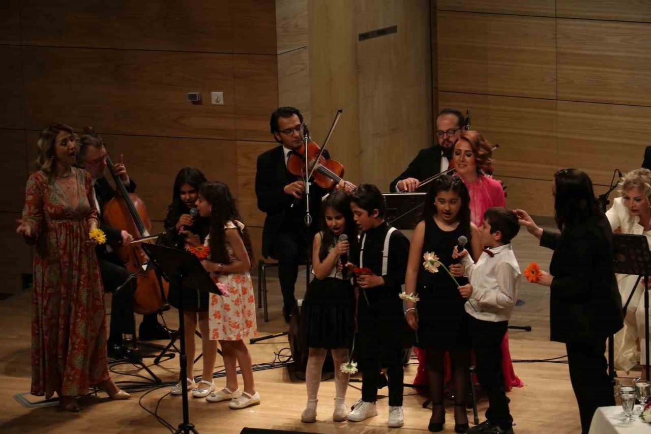 Ankara’da deprem anneleri için konser