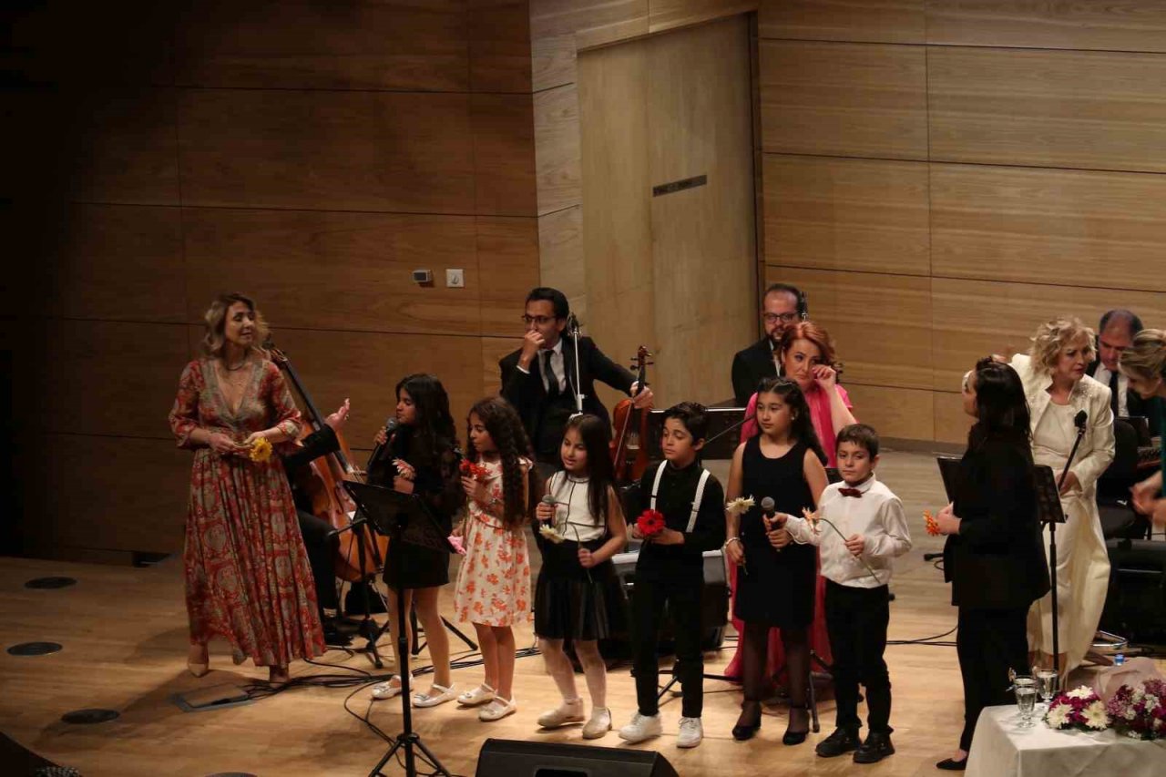 Ankara’da deprem anneleri için konser