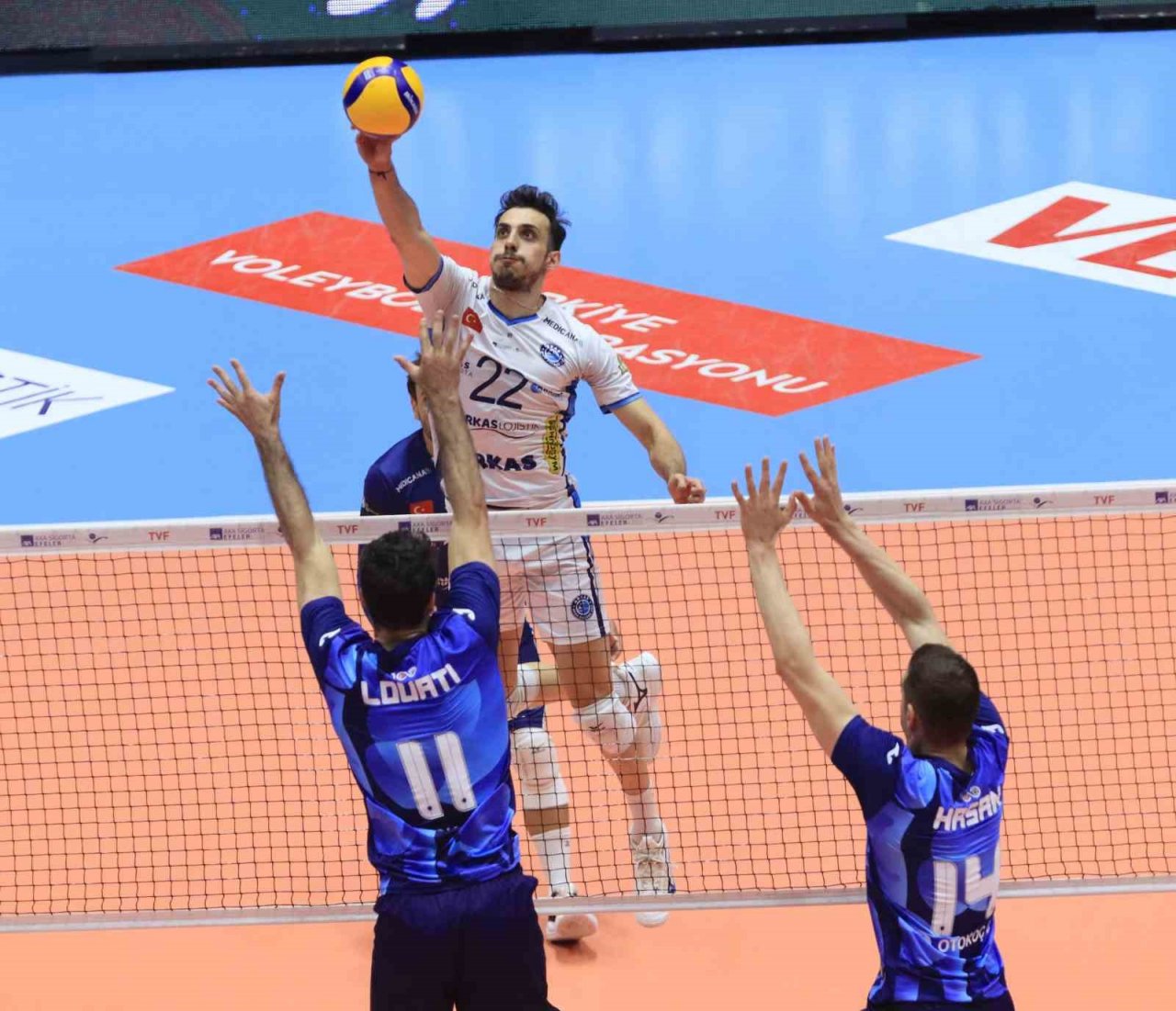 Efeler Ligi: Arkas: 3 - Fenerbahçe: 0