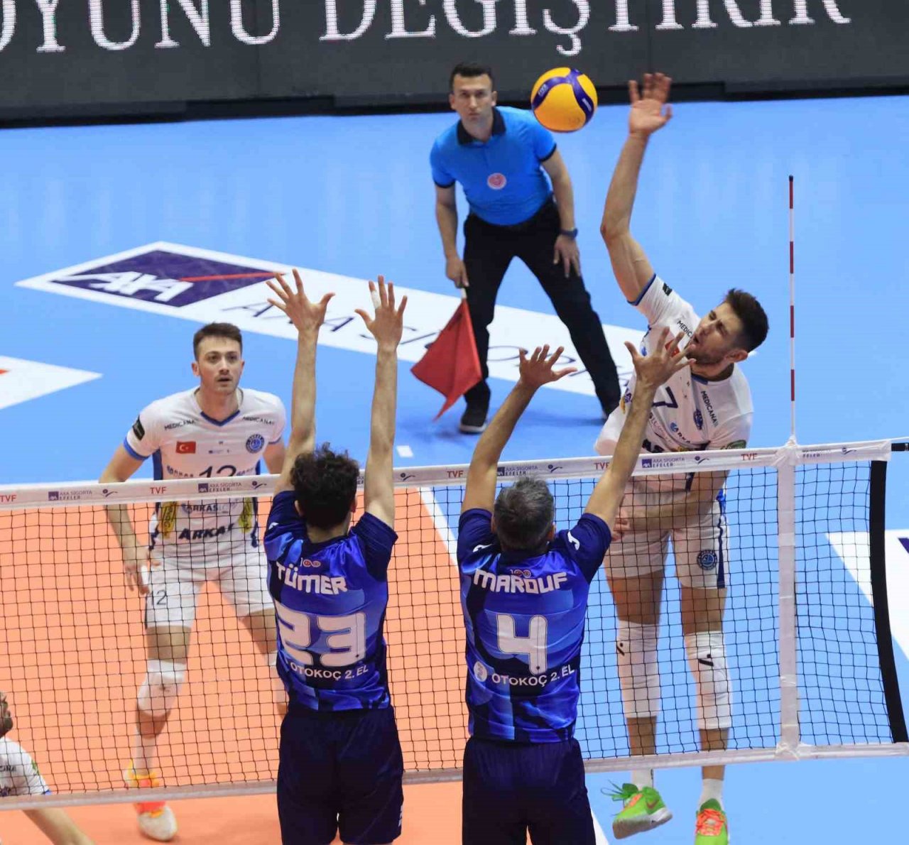 Efeler Ligi: Arkas: 3 - Fenerbahçe: 0