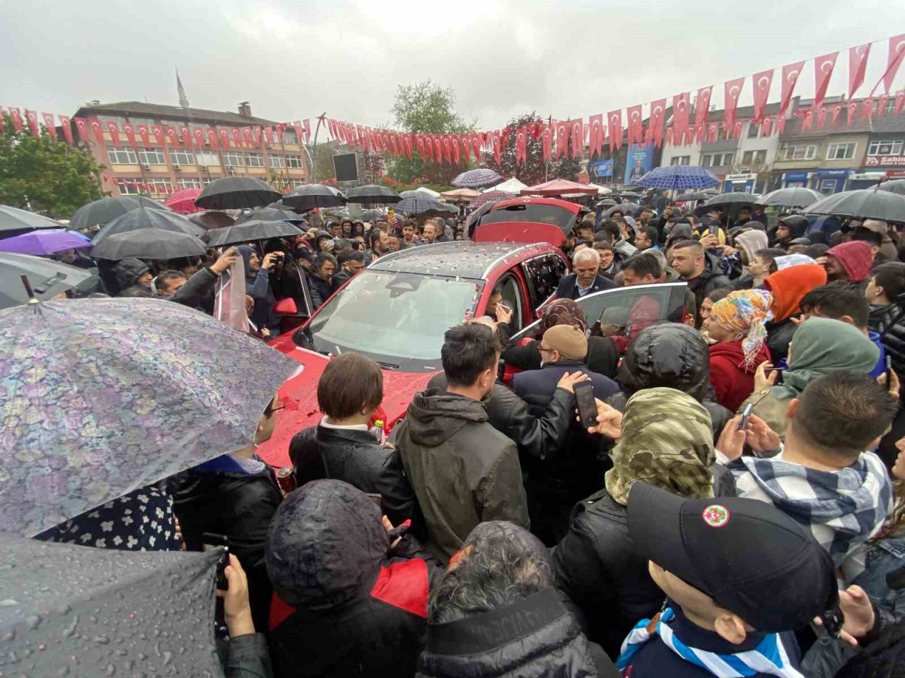 Bartın’da sağanak yağmura rağmen TOGG heyecanı yaşandı