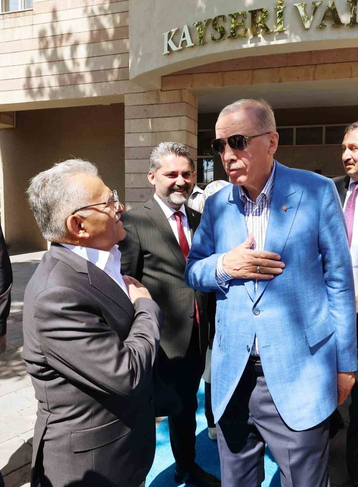 Cumhurbaşkanı Erdoğan’dan büyük mitingde Başkan Büyükkılıç’a teşekkür