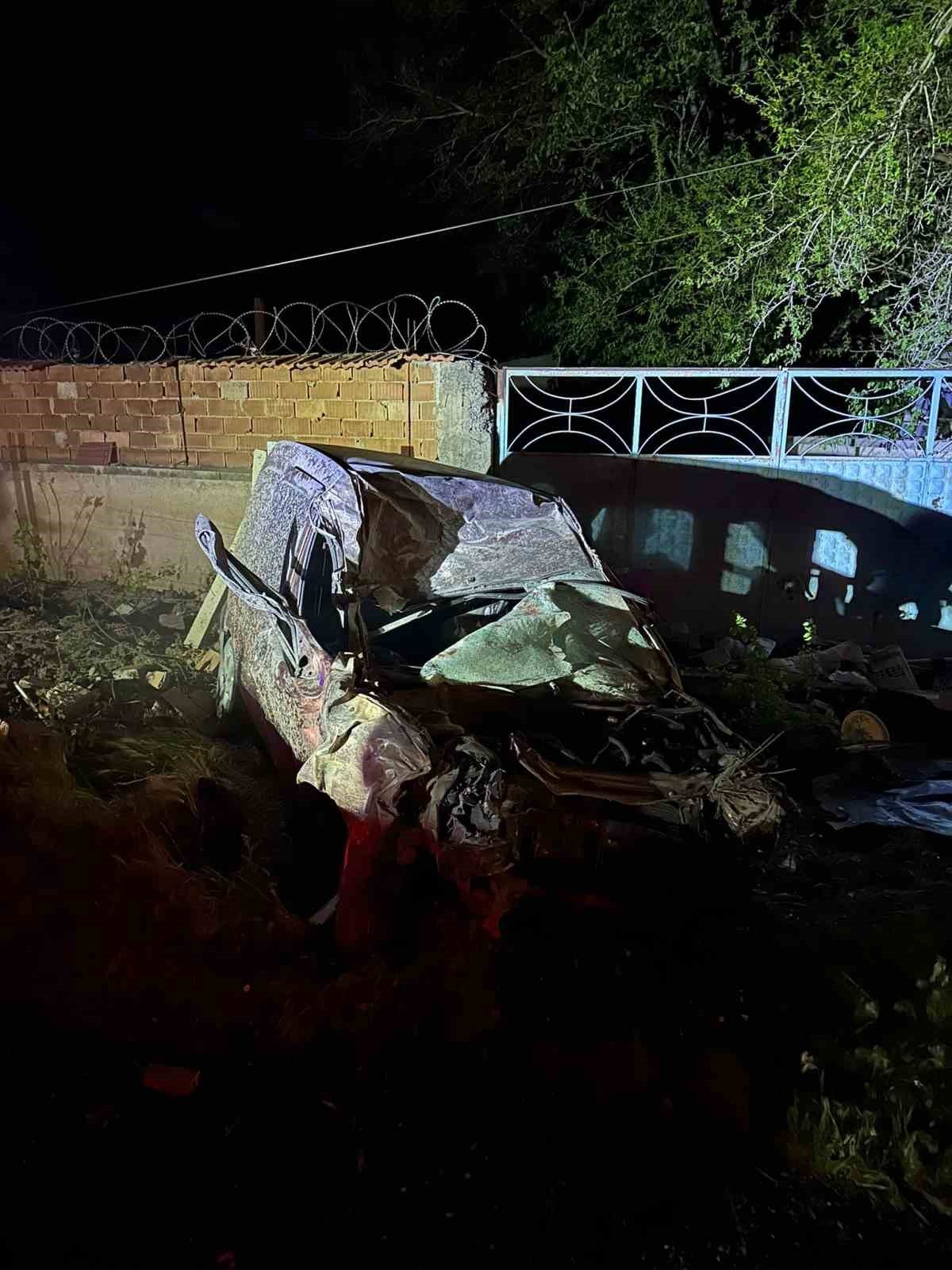 Elazığ’da takla atan araç hurdaya döndü: 1 yaralı