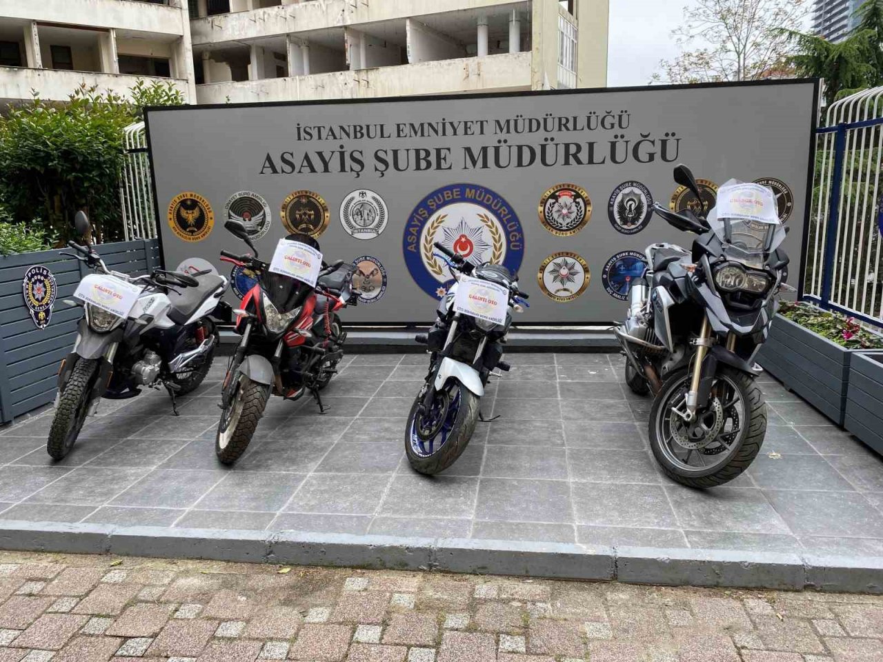 İstanbul’da motosiklet hırsızlığı operasyonu: 14 motosiklet bulundu, 7 şüpheli yakalandı