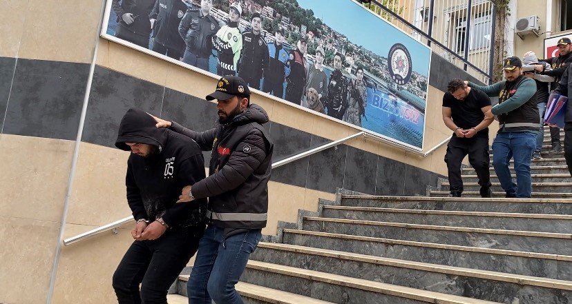 İstanbul’da motosiklet hırsızlığı operasyonu: 14 motosiklet bulundu, 7 şüpheli yakalandı