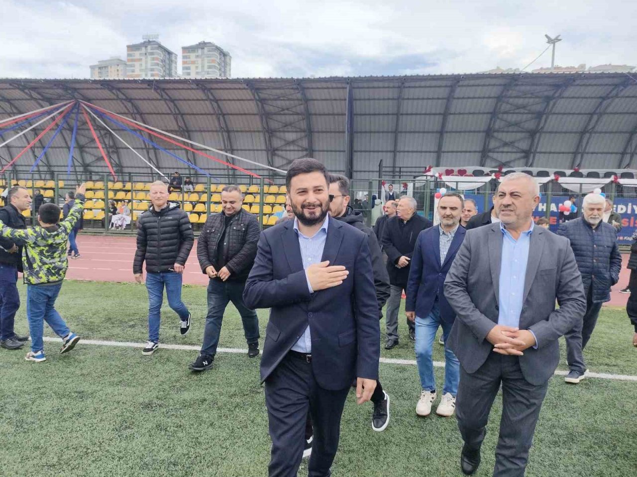 Kağıthane’de düzenlenen uçurtma şenliği renkli görüntüler oluşturdu