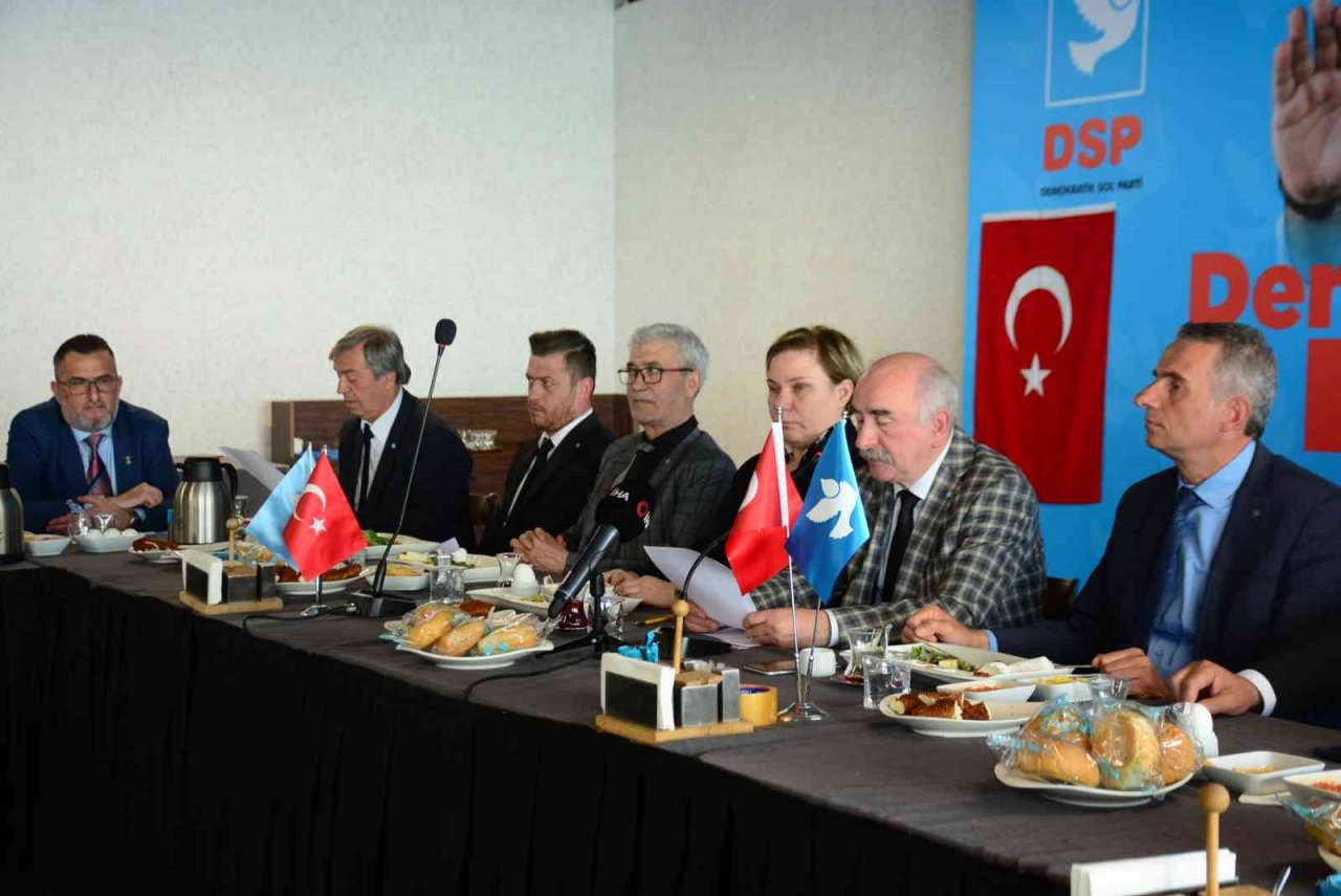 DSP Kocaeli İl Başkanı Halim Dedeoğlu: “Türk milleti 14 Mayıs’ta sandıklara koşacak, Amerika’nın ve AB koalisyonunun ülkemizdeki iş birlikçilerine hak ettikleri cevabı verecektir”