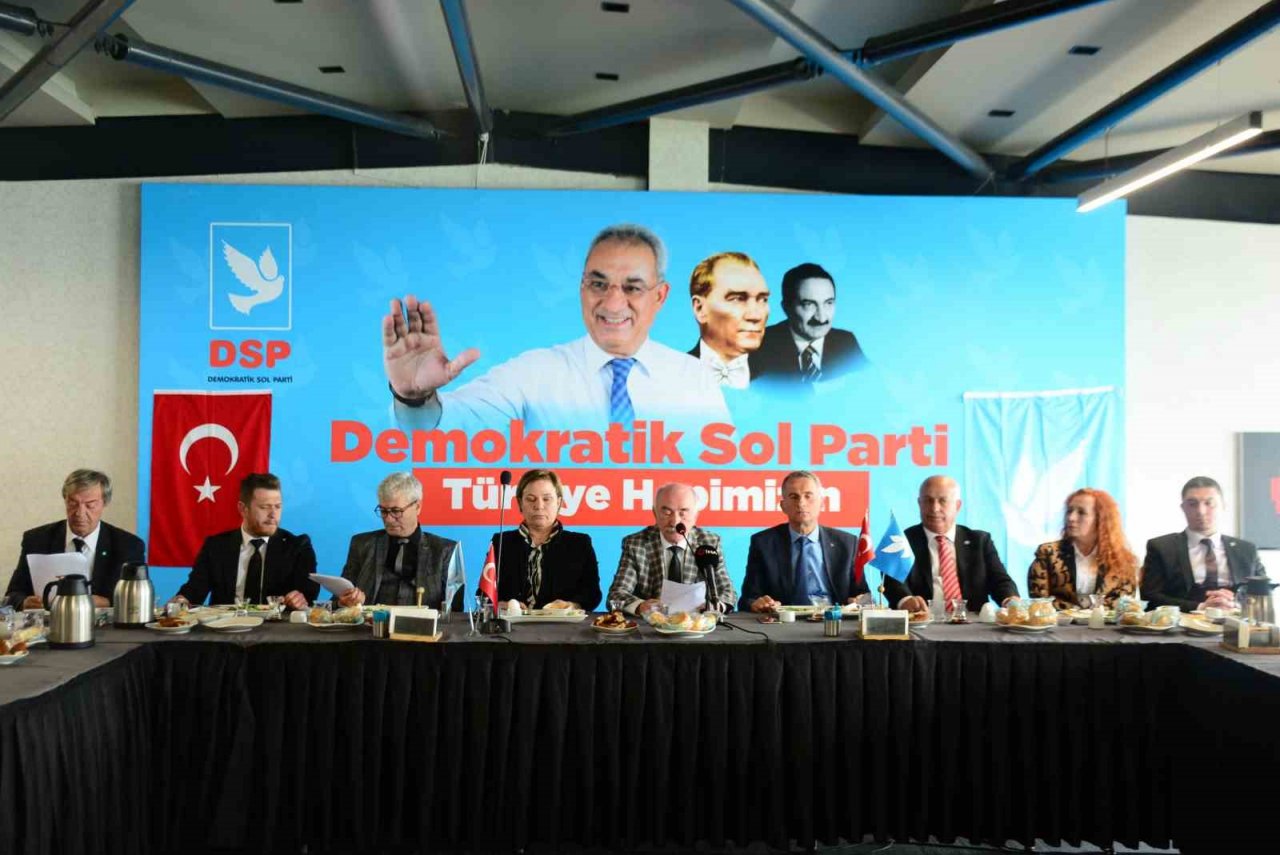 DSP Kocaeli İl Başkanı Halim Dedeoğlu: “Türk milleti 14 Mayıs’ta sandıklara koşacak, Amerika’nın ve AB koalisyonunun ülkemizdeki iş birlikçilerine hak ettikleri cevabı verecektir”