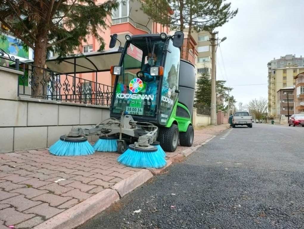 Kocasinan’da Bahar temizliği Devam Ediyor