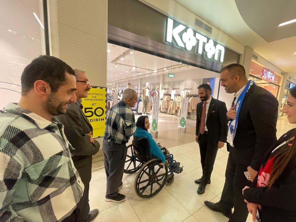 MHP milletvekili adayları her yerde