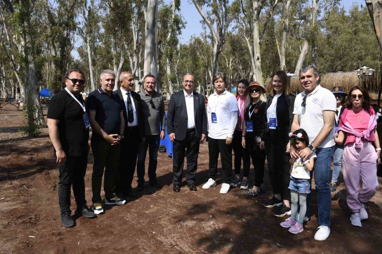 Otizmli bireyler etkinlikte stres attı