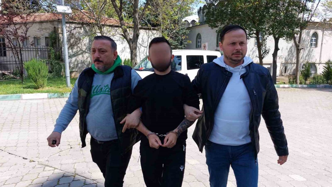 Samsun’da otomobile silahlı saldırı düzenleyip bir kişiyi yaralayan şahıs yakalandı