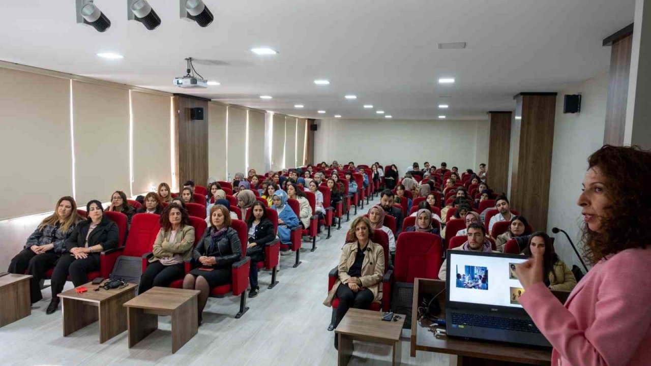 SCÜ’de kariyer söyleşisi düzenlendi