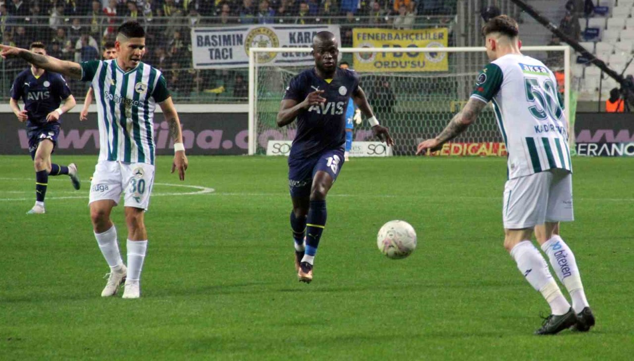 Spor Toto Süper Lig: Giresunspor: 1 - Fenerbahçe: 1 (Maç sonucu)