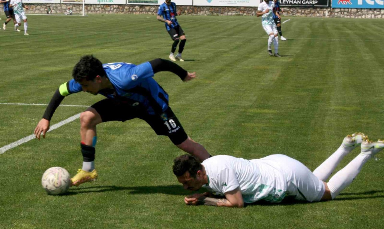 TFF 2. Lig: Karacabey Belediyespor: 5 - Kırşehirspor: 0
