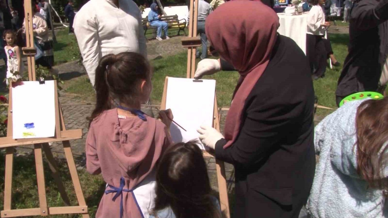 Üsküdar’da Çocuk Üniversitesi’nde mezuniyet coşkusu yaşandı