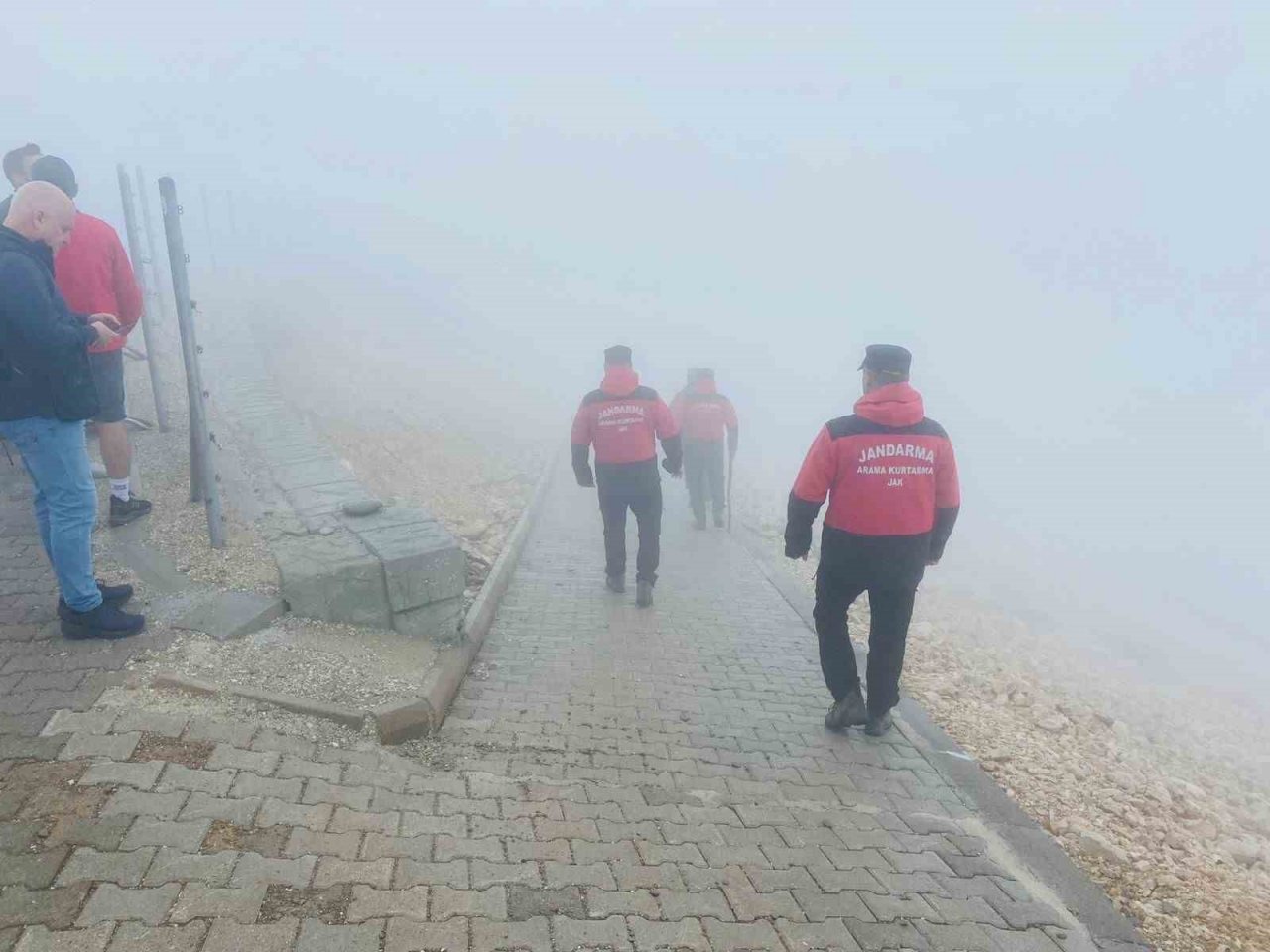 Hipotermi geçiren koşucu ölümden döndü