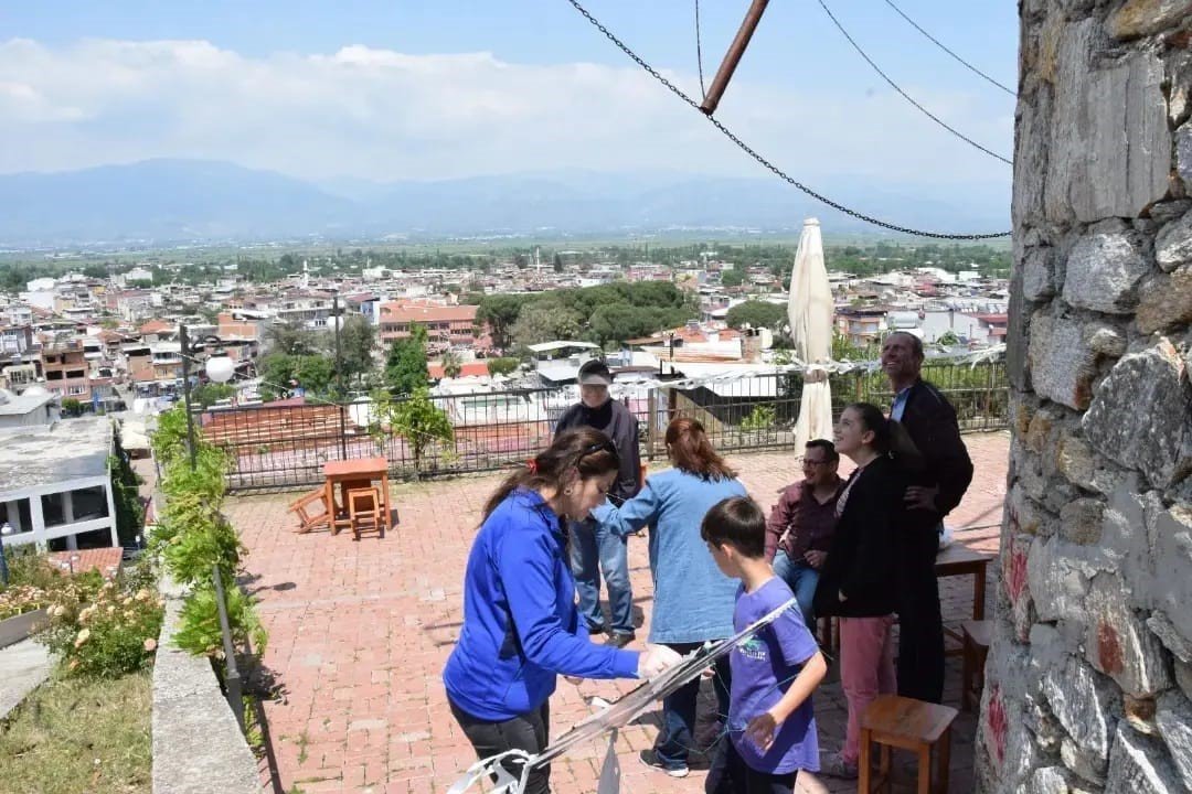 Yenipazar’da rengarenk uçurtmalar gökyüzü süsledi