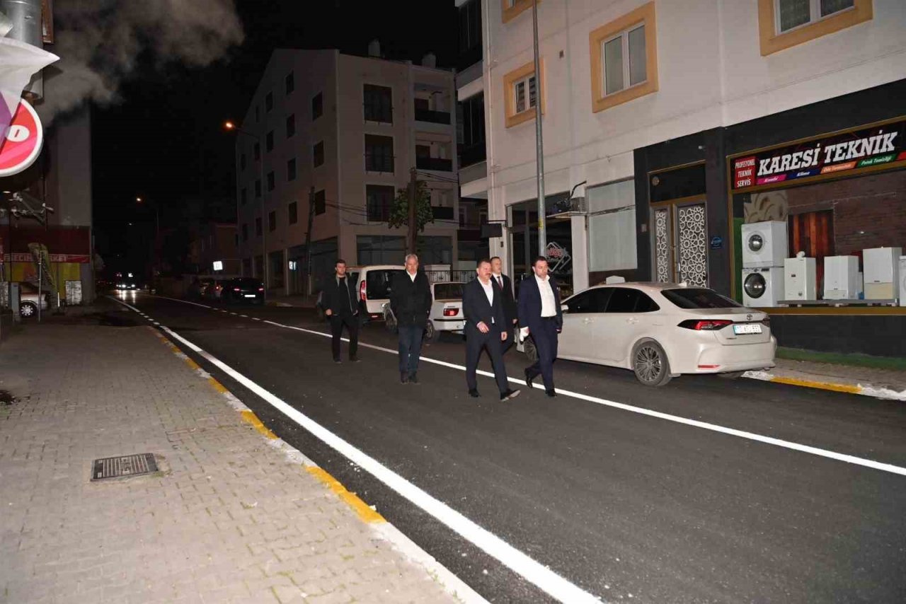 Başkan Yılmaz, Altay Caddesi’nde incelemelerde bulundu