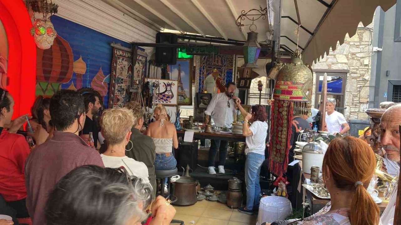 Bodrum Müzayede, Marmaris’teki antika meraklıları için mezat düzenledi