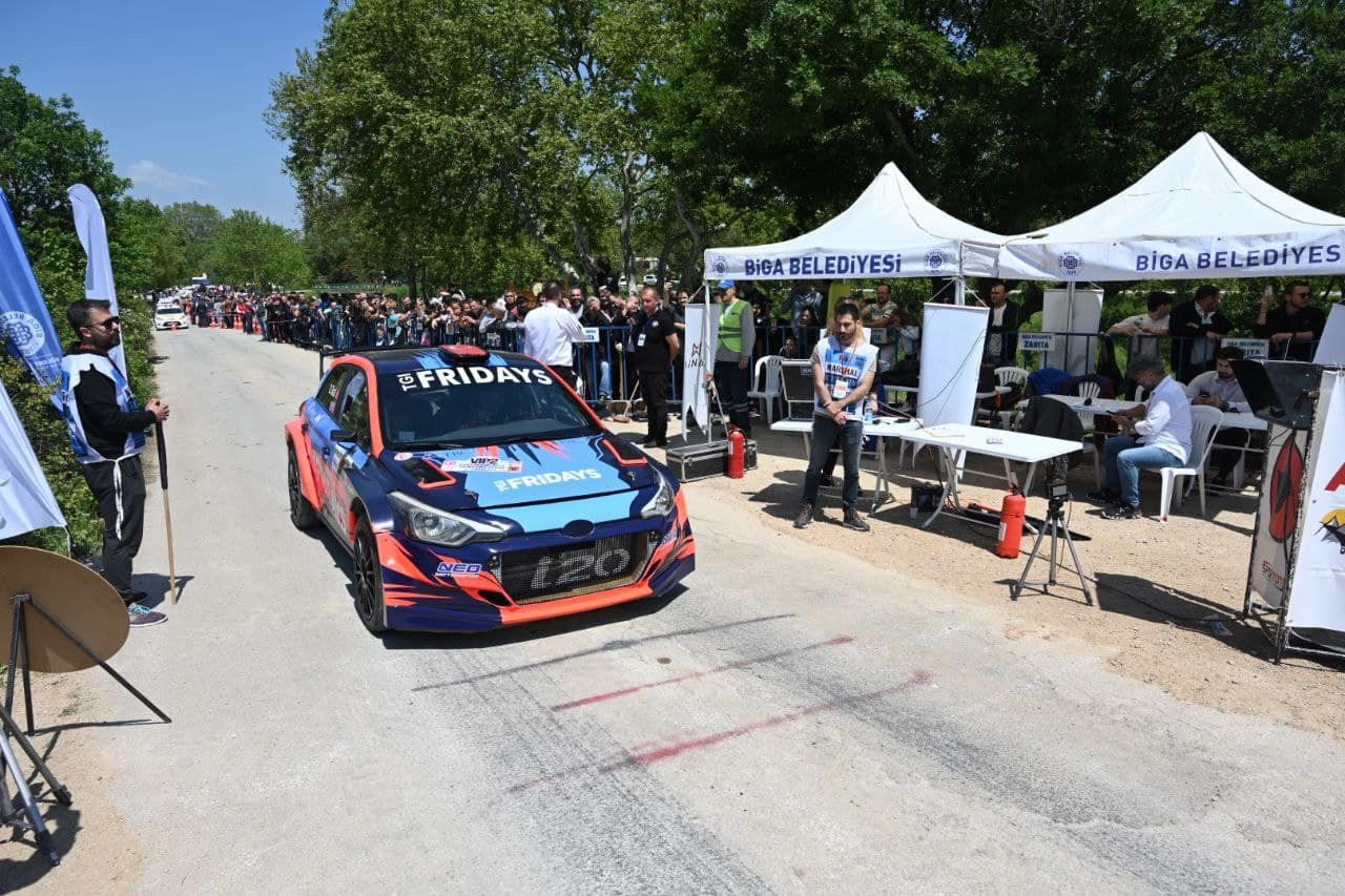 Yarış tutkunları Biga’da bir araya geldi