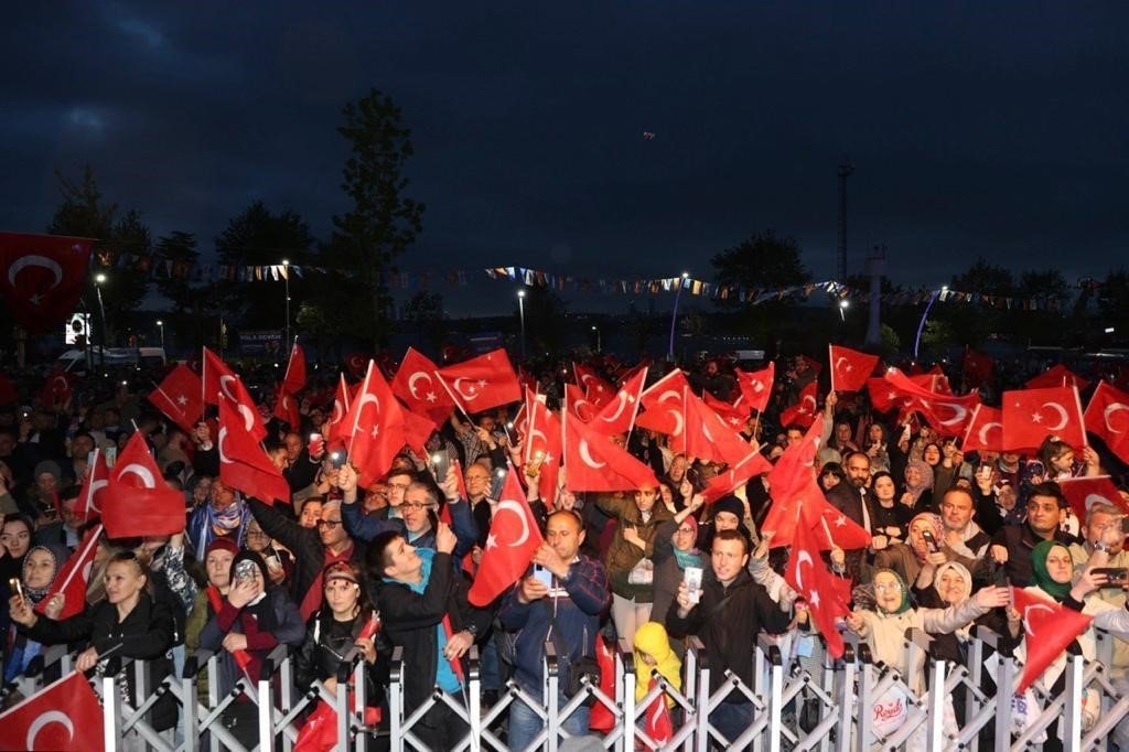Bakan Kurum’dan Giresunlulara müjdeler