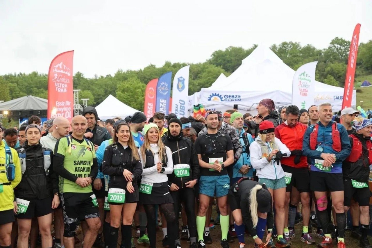 Yüzlerce sporcunun katıldığı ultra trail koşusunda ödüller sahiplerini buldu
