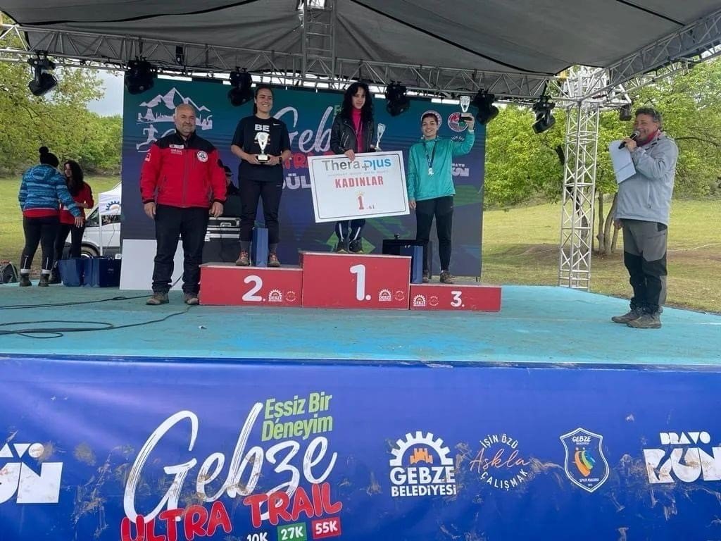 Yüzlerce sporcunun katıldığı ultra trail koşusunda ödüller sahiplerini buldu