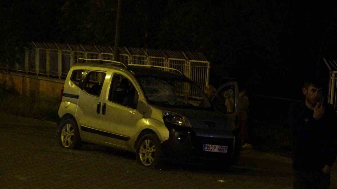 Market borcu yüzünden çıkan tartışma aileleri karşı karşıya getirdi: Polis mahallede set oluşturdu