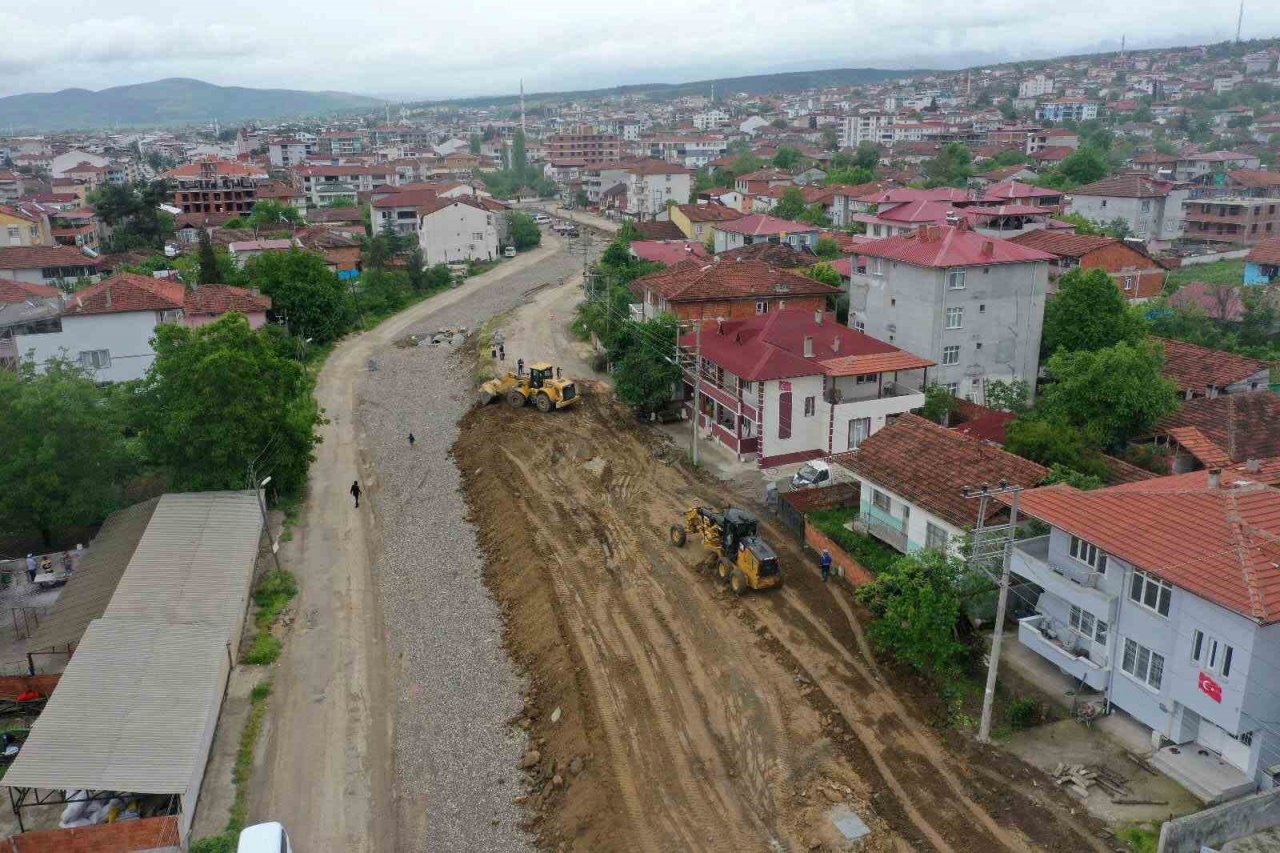 Erbaa kanal sokak projesi hız kesmeden devam ediyor