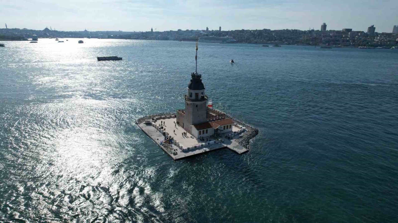 11 Mayıs’ta ziyarete açılacak olan Kız Kulesi dron ile havadan görüntülendi