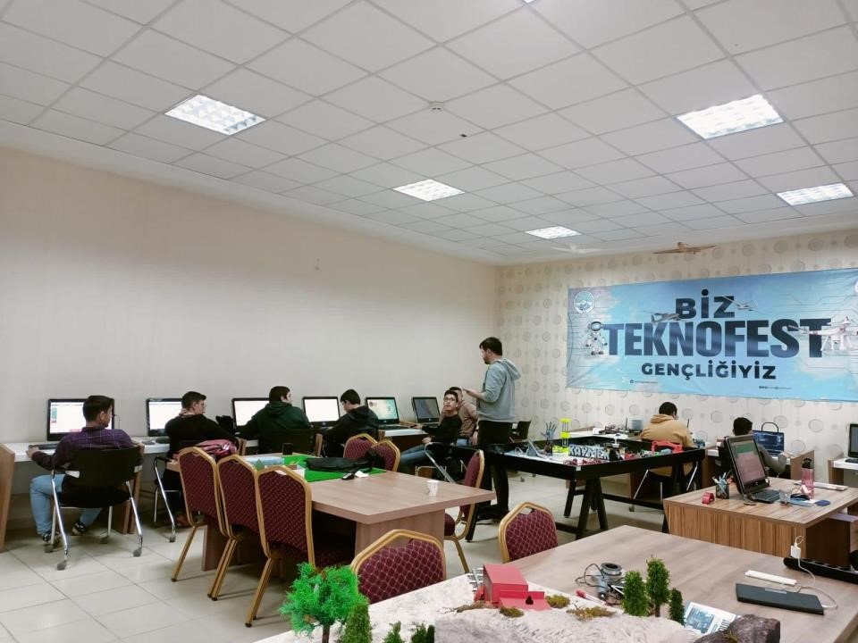 Başkan Büyükkılıç’tan “TEKNOFEST Gençlik” vurgusu