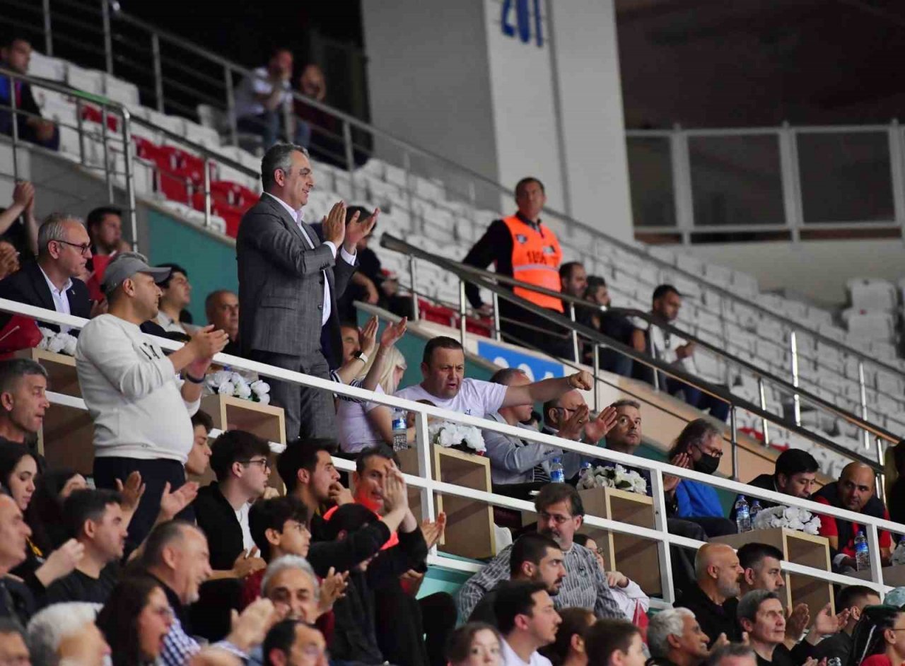 Konyaaltı hentbolda Avrupa şampiyonu