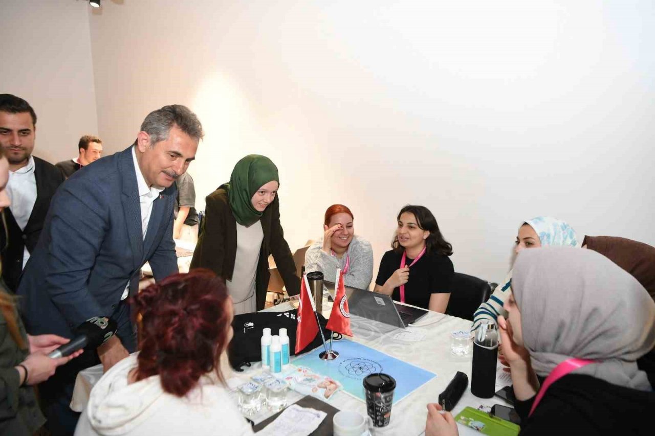 Mamak’ta inovatif fikirler ödüllendirildi