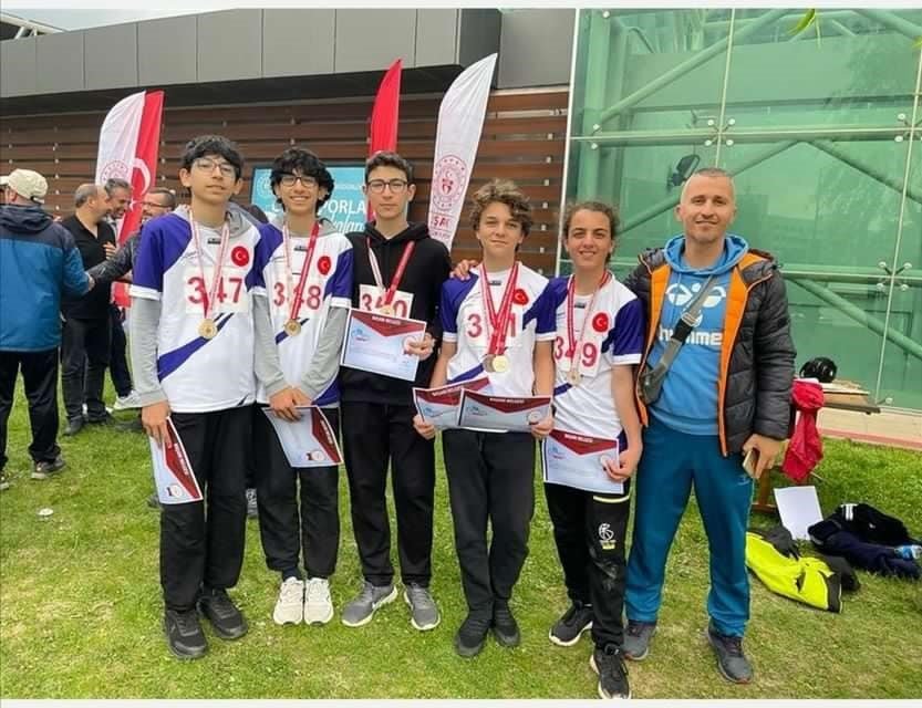 Muğla temsilcisi oryantiringde bölge şampiyonu oldu