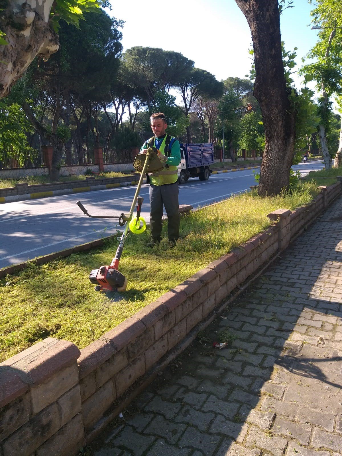 Nazilli Belediyesi’nin çalışmalarıyla sokaklar nefes alıyor